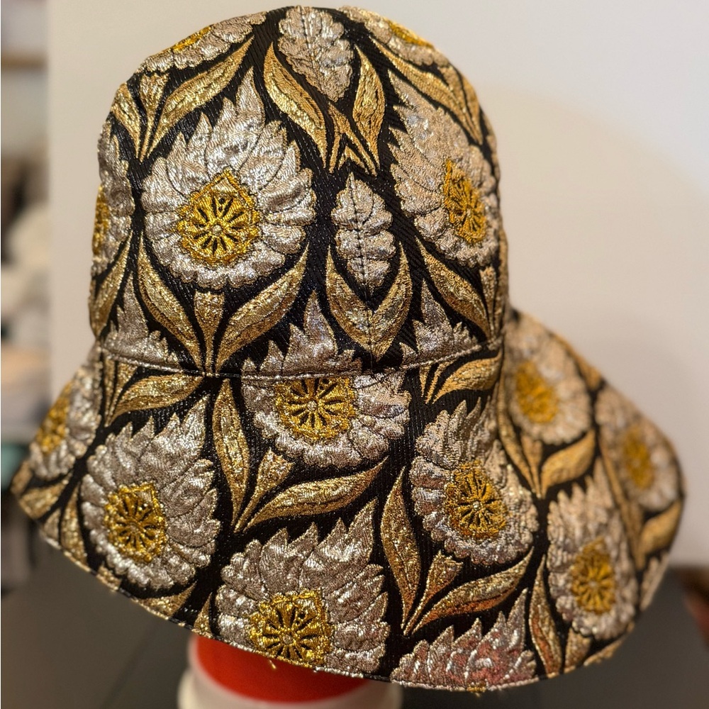 Gucci Black and Gold Floral Hat